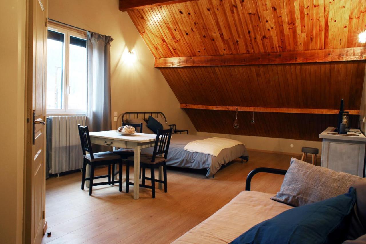 Chambre D'Hotes Des Poisets Crotenay Exteriér fotografie